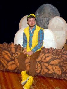 Nest Set - Set and Prop Design by Cally Curtis for "Honk!," McCoy's Grand Theatre.